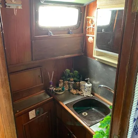 Aloha Jak's Boat *