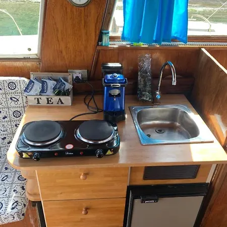 Aloha Jak's Boat *